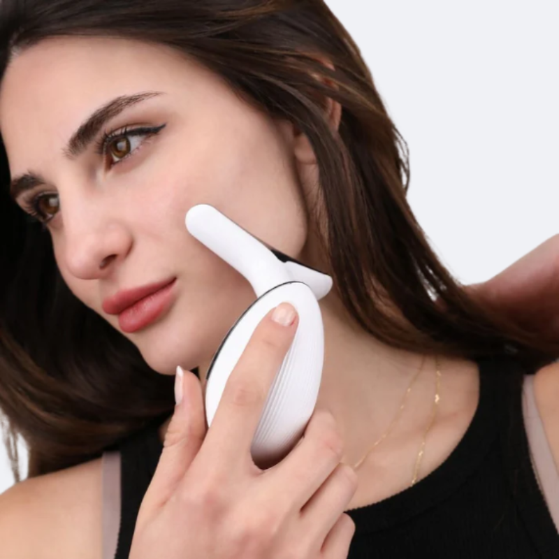 Le secret d'une peau jeune : Lifting LED 7 couleurs, votre salon à domicile !